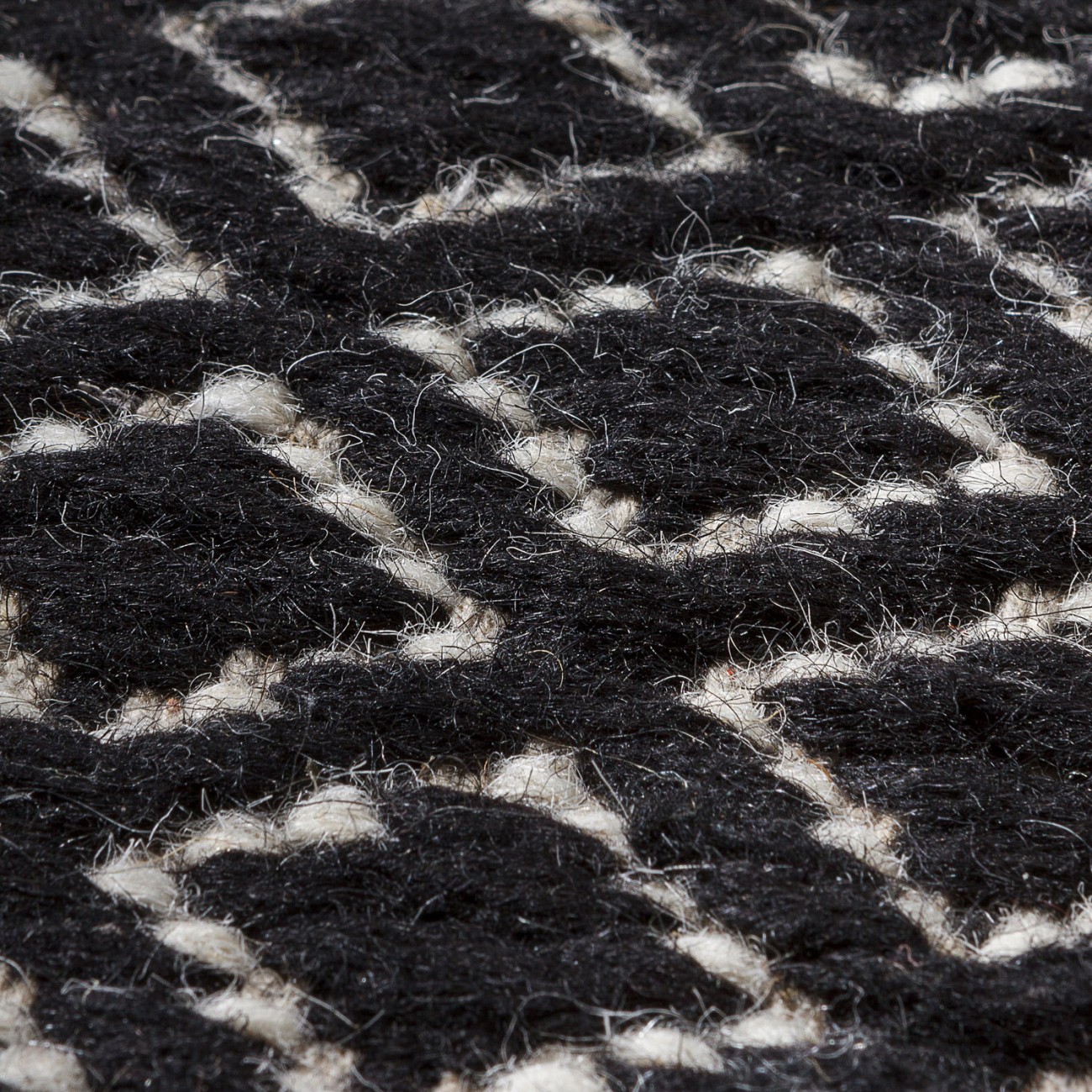 Tapete Osaka Reversível Preto - 060x090