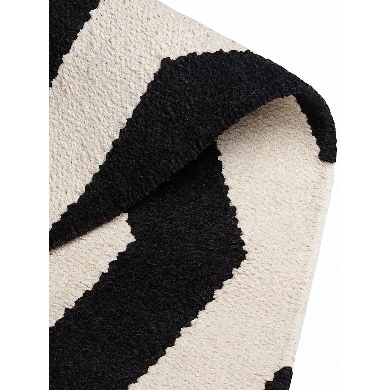 Tapete Tear Chevron Preto e Cru