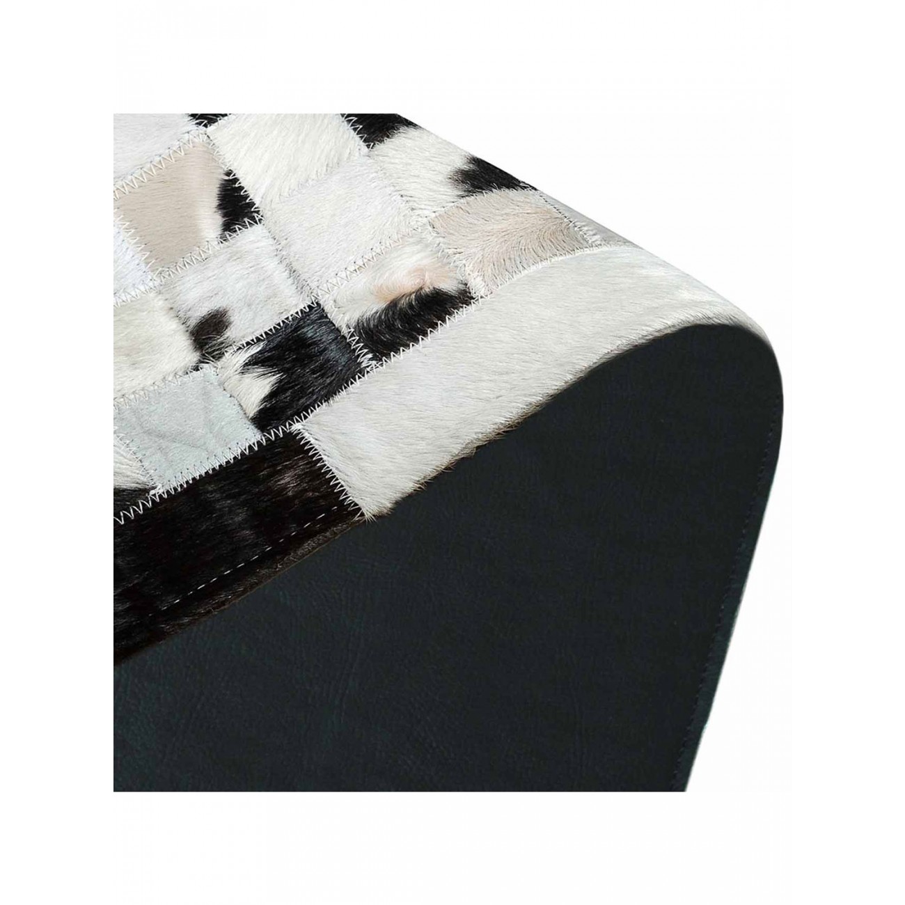 Tapete Couro Preto e Branco Malhado com Borda (5x5)