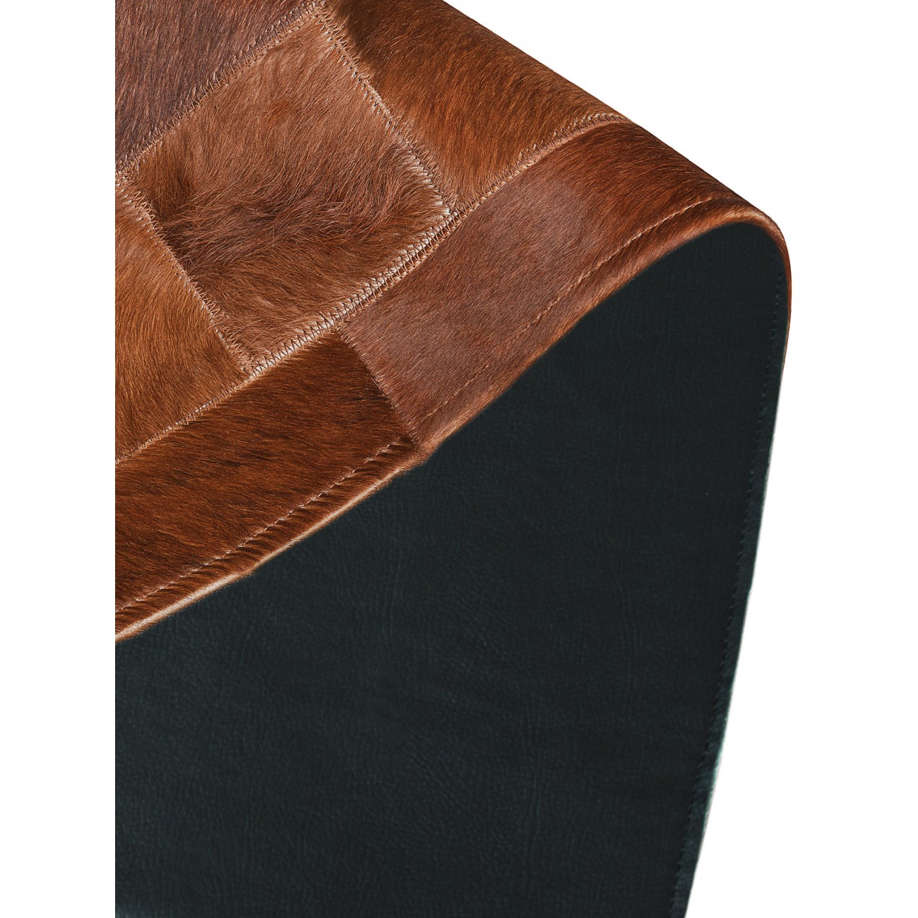 Tapete Couro Marrom com Borda (10x10)