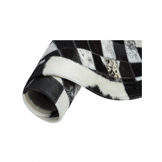 Tapete Couro Preto e Branco Malhado com Borda (5x5) - Personalizável